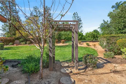 $1,295,000 | 1353 Rimroad, Riverside, CA 92506