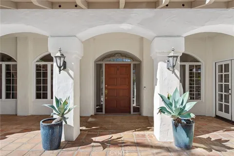 $1,295,000 | 1353 Rimroad, Riverside, CA 92506