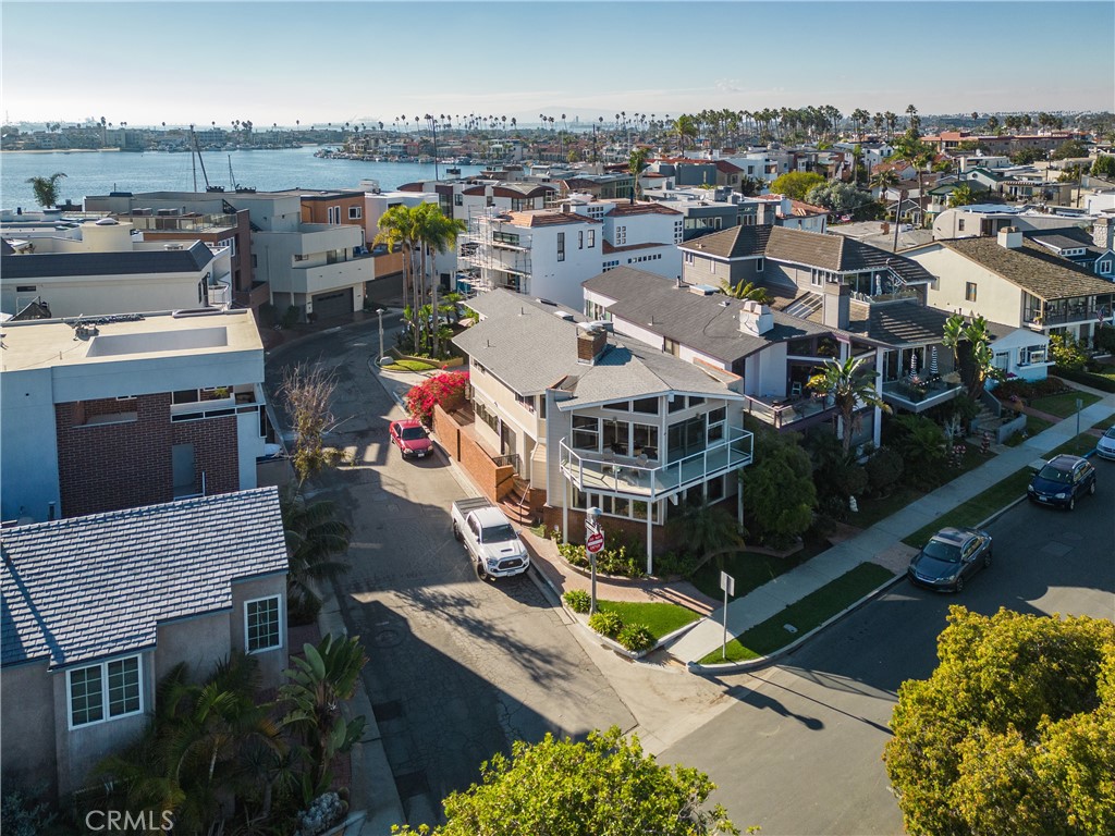 6090 Appian Way Long Beach, CA 90803 - Photo 32 of 41 a picture of city view