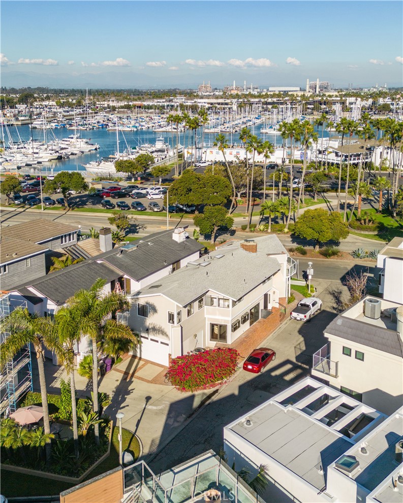 6090 Appian Way Long Beach, CA 90803 - Photo 34 of 41 a picture of city view