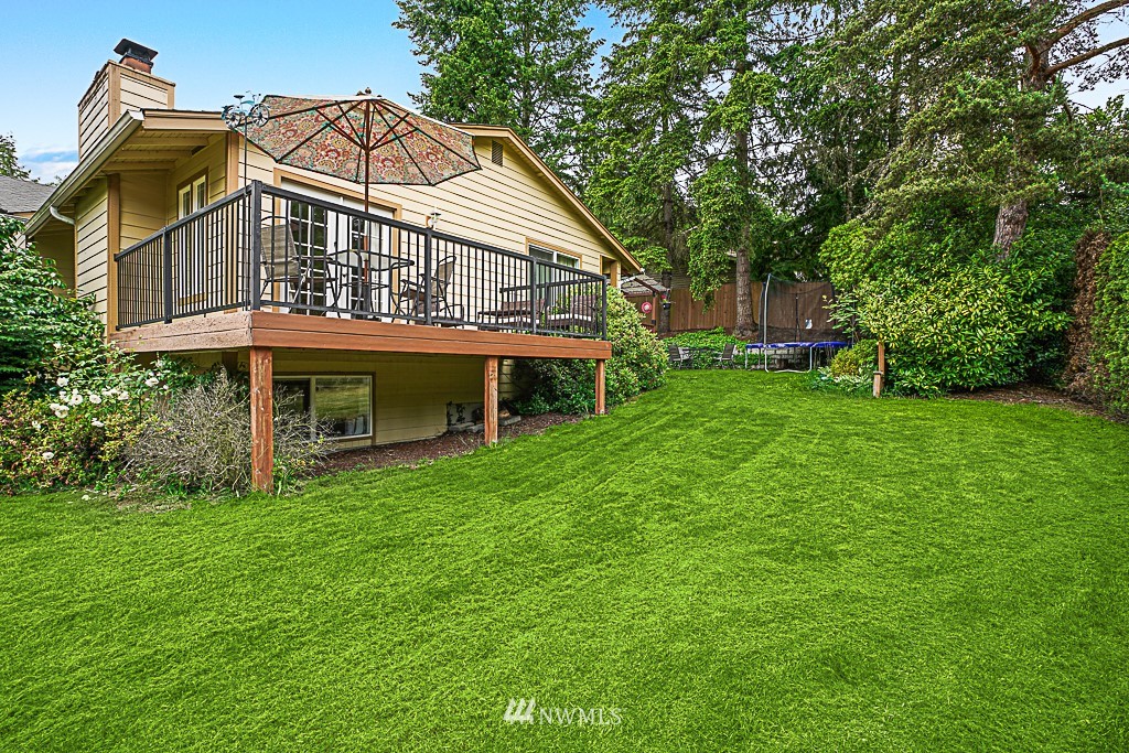2806 183rd Avenue Northeast Redmond, WA 98052 - Photo 37 of 40 a view of a house with a yard