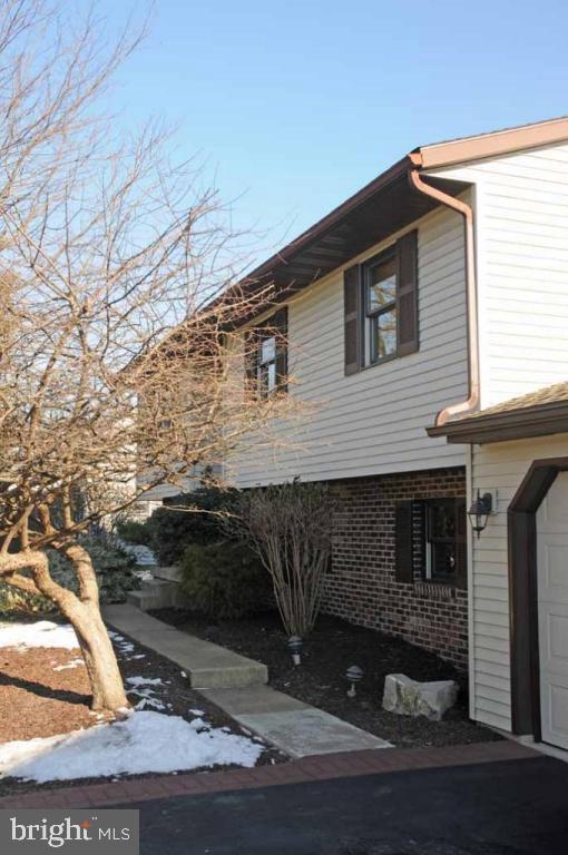48 Buttonwood Drive Lititz, PA 17543 - Photo 2 of 15 Gallery Image 2