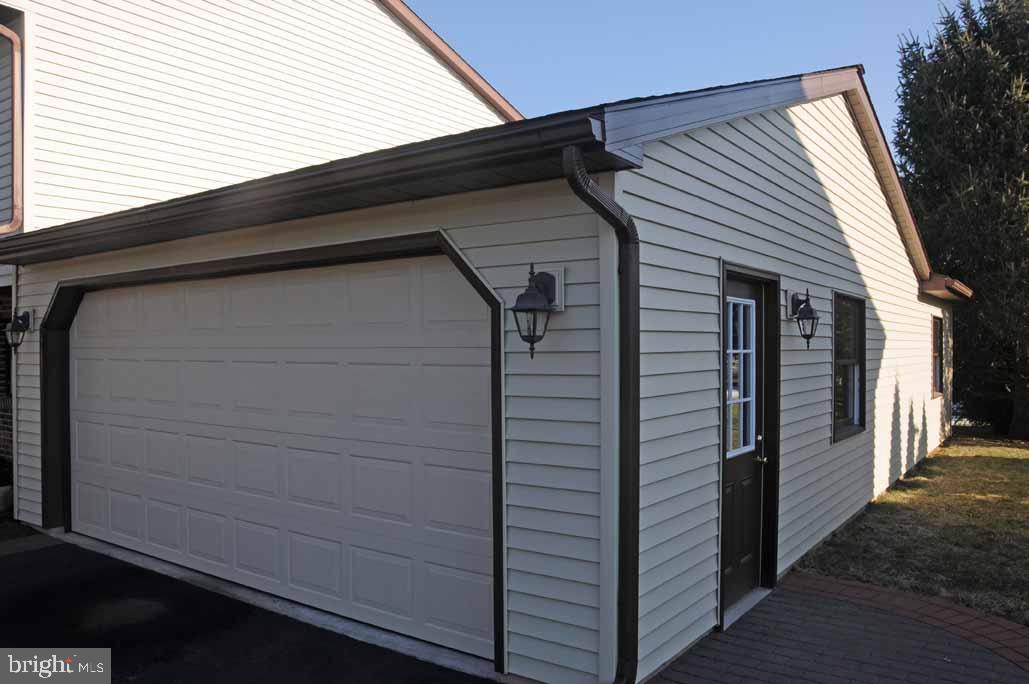 48 Buttonwood Drive Lititz, PA 17543 - Photo 3 of 15 Gallery Image 3