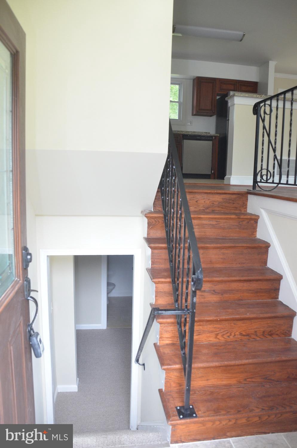 7002 Riverdale Road Lanham, MD 20706 - Photo 3 of 29 Interior (General)