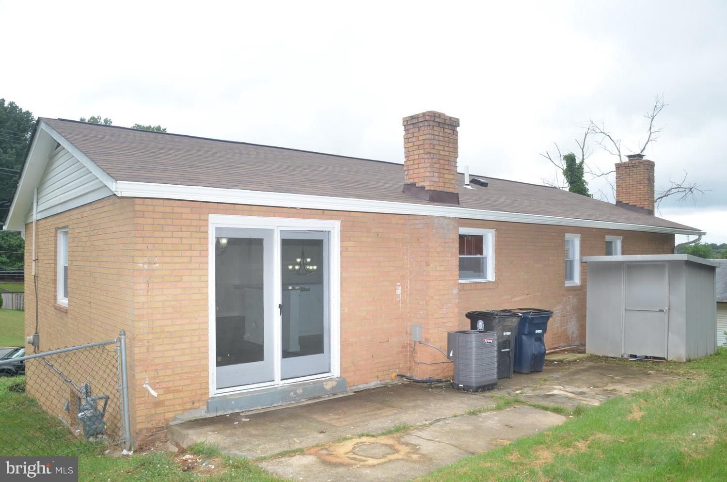7002 Riverdale Road Lanham, MD 20706 - Photo 23 of 29 Exterior (Rear)
