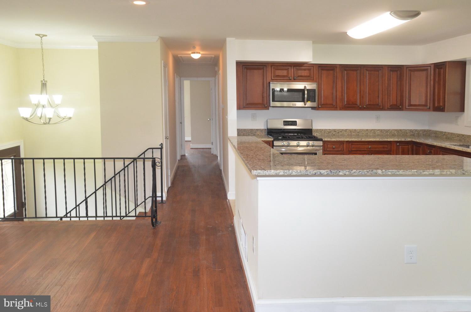 7002 Riverdale Road Lanham, MD 20706 - Photo 6 of 29 Interior (General)
