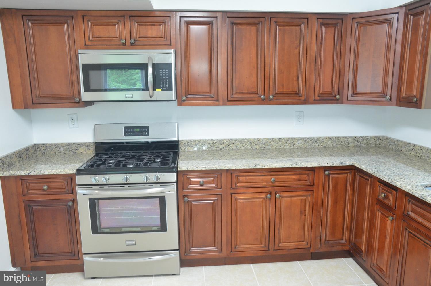 7002 Riverdale Road Lanham, MD 20706 - Photo 9 of 29 Kitchen