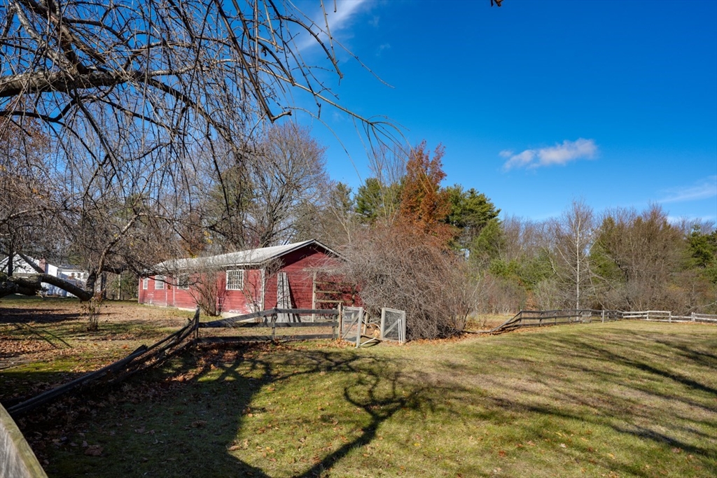 144 Seven Brg Road Lancaster, MA 01523 - Photo 33 of 42