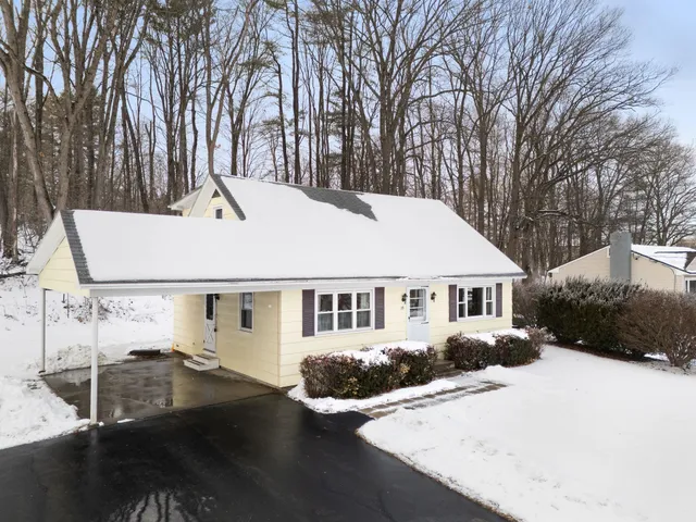 $353,900 | 39 Atwood Street, Brattleboro, VT 05301
