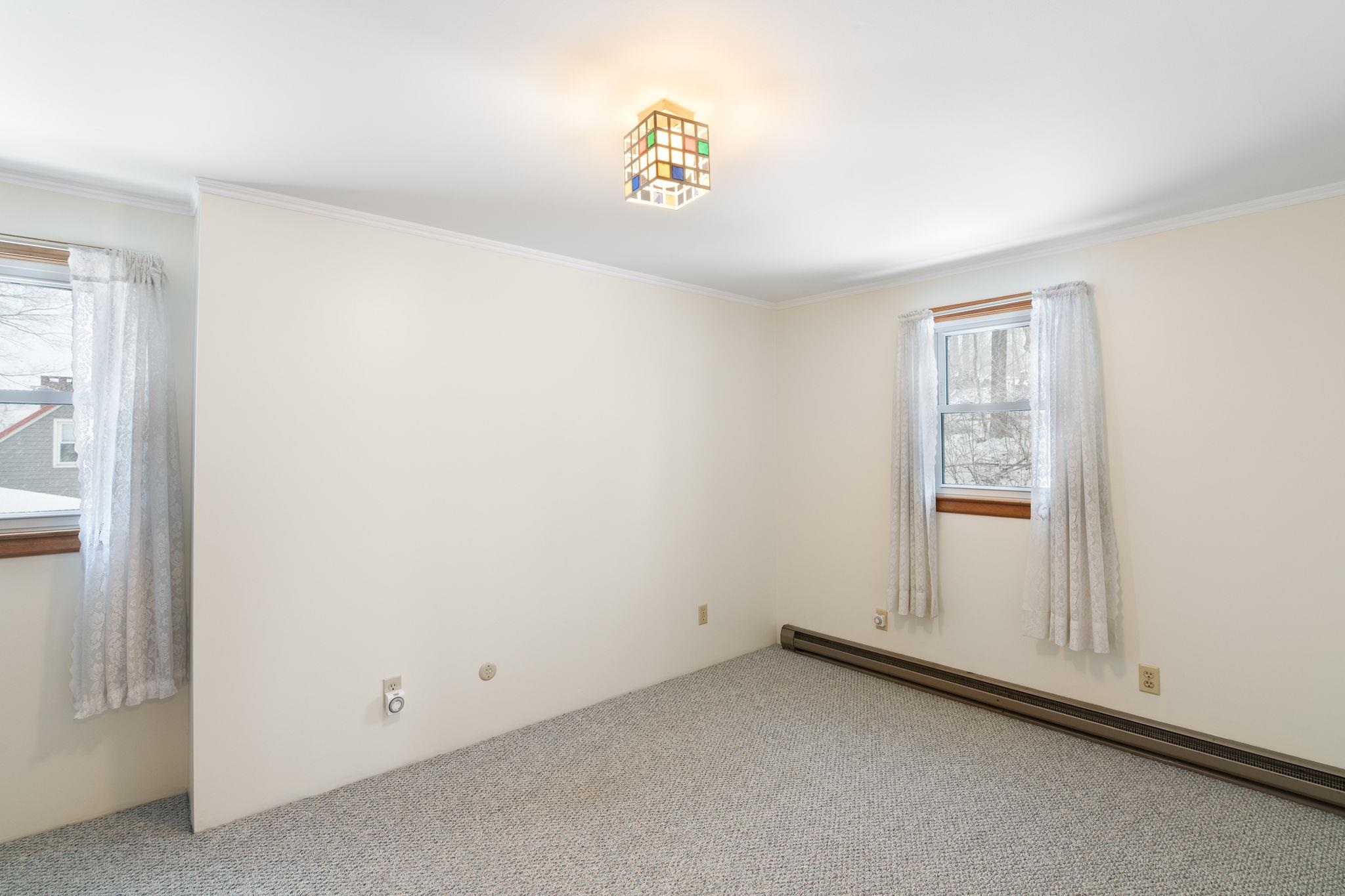 39 Atwood Street Brattleboro, VT 05301 - Photo 11 of 16