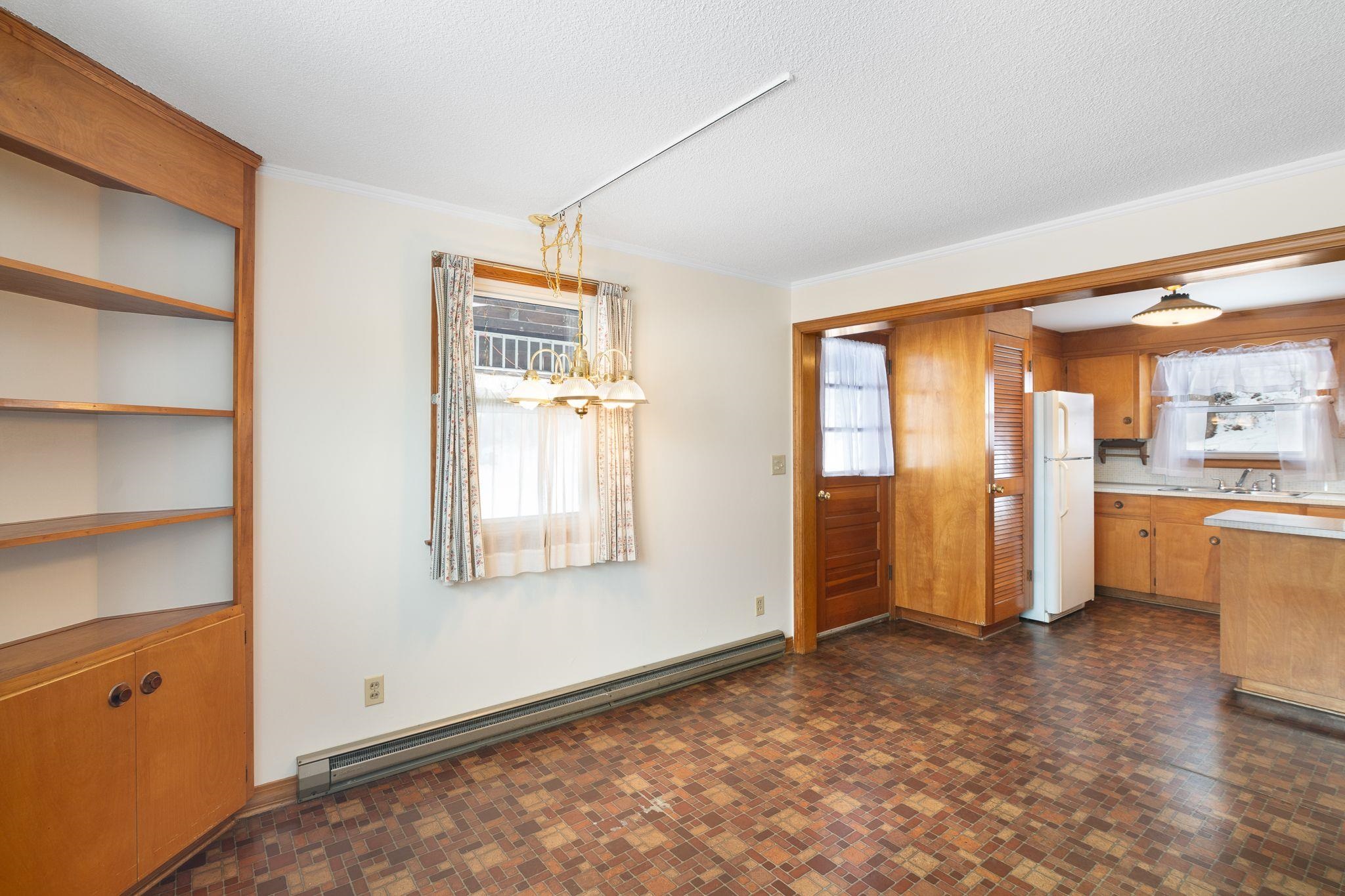 39 Atwood Street Brattleboro, VT 05301 - Photo 5 of 16