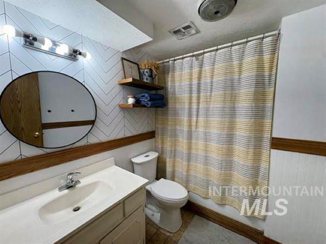 3197 Neeley Road American Falls, ID 83211 - Photo 28 of 45 Bathroom