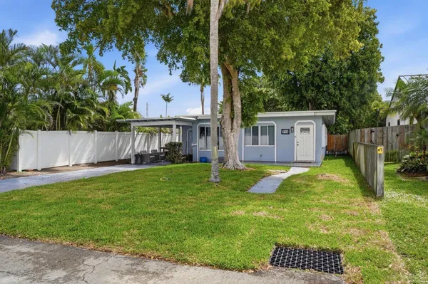 $2,950 | 712 Northeast 10th Avenue, Pompano Beach, FL 33060