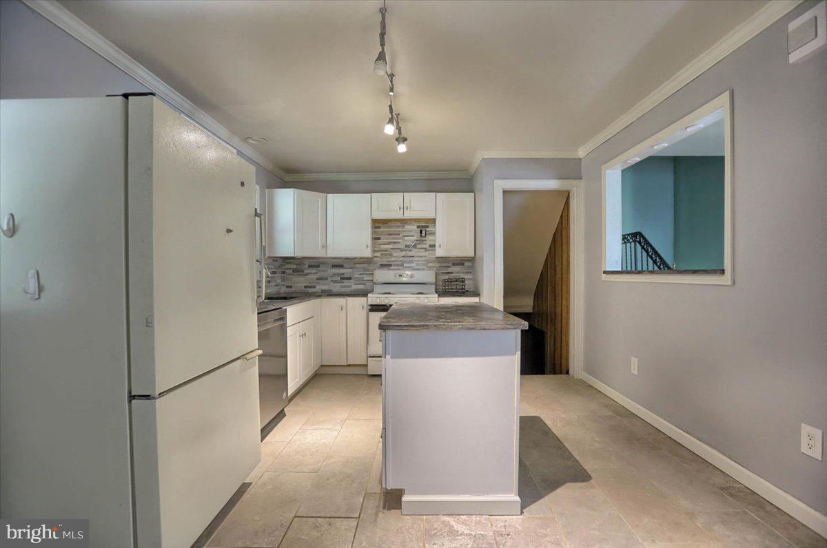 522 Blanchester Road Harrisburg, PA 17112 - Photo 7 of 17 Gallery Image 7