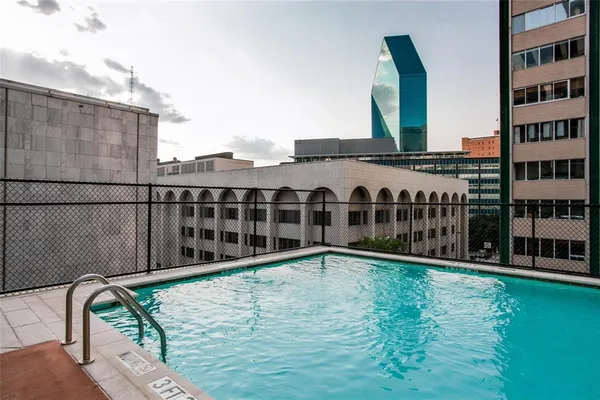 $3,850 | 1505 Elm Street, Unit 1504, Dallas, TX 75201