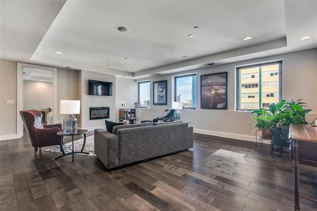 $3,950 | 1505 Elm Street, Unit 1504, Dallas, TX 75201