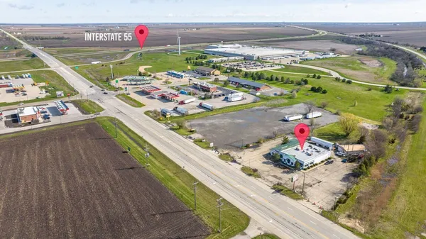 $1,200,000 | 900 North Union Street, Dwight, IL 60420