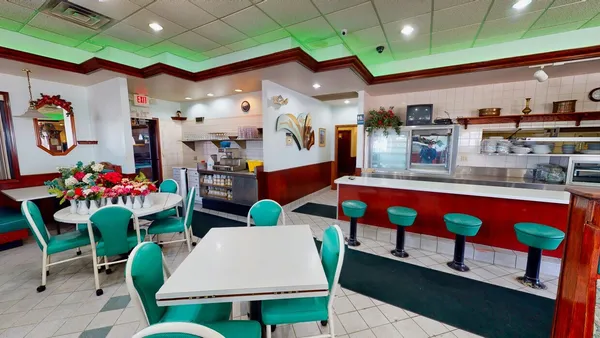 $1,200,000 | 900 North Union Street, Dwight, IL 60420