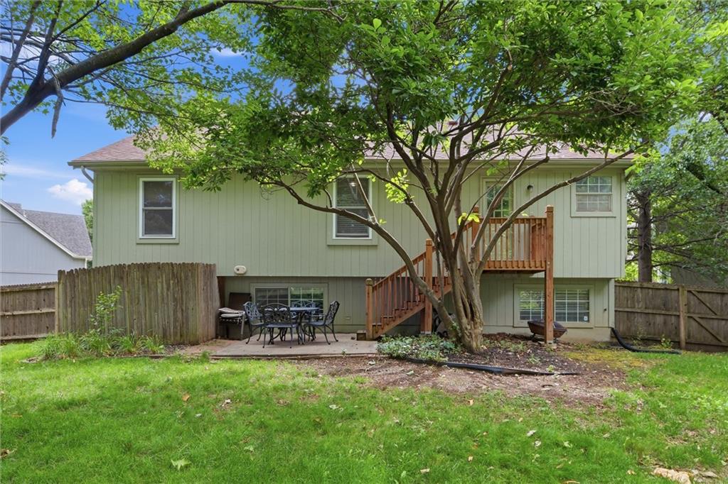 15358 Riley Street Overland Park, KS 66223 - Photo 31 of 47