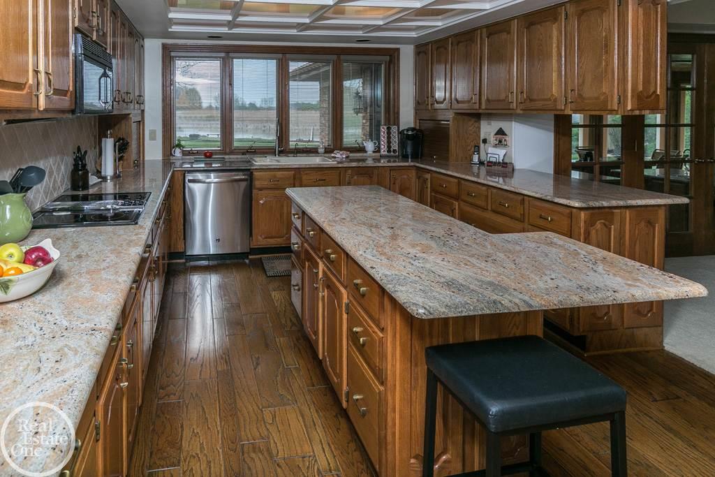 32411 Sutton Road New Baltimore, MI 48047 - Photo 19 of 42