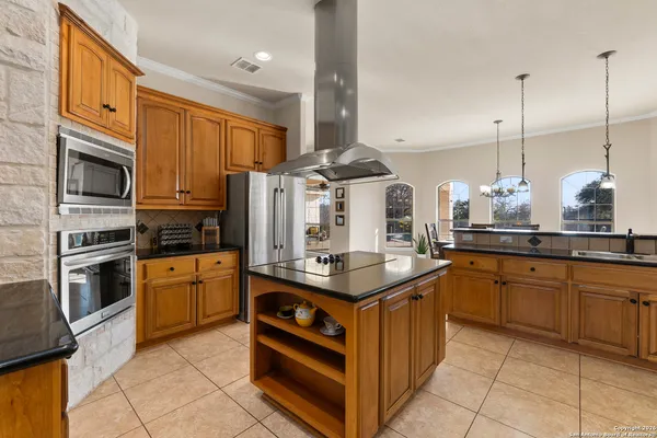 $779,500 | 140 Legacy Trail Drive, La Vernia, TX 78121