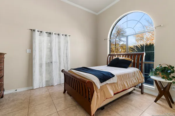 $779,500 | 140 Legacy Trail Drive, La Vernia, TX 78121