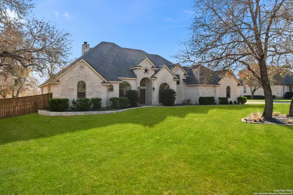 $779,500 | 140 Legacy Trail Drive, La Vernia, TX 78121