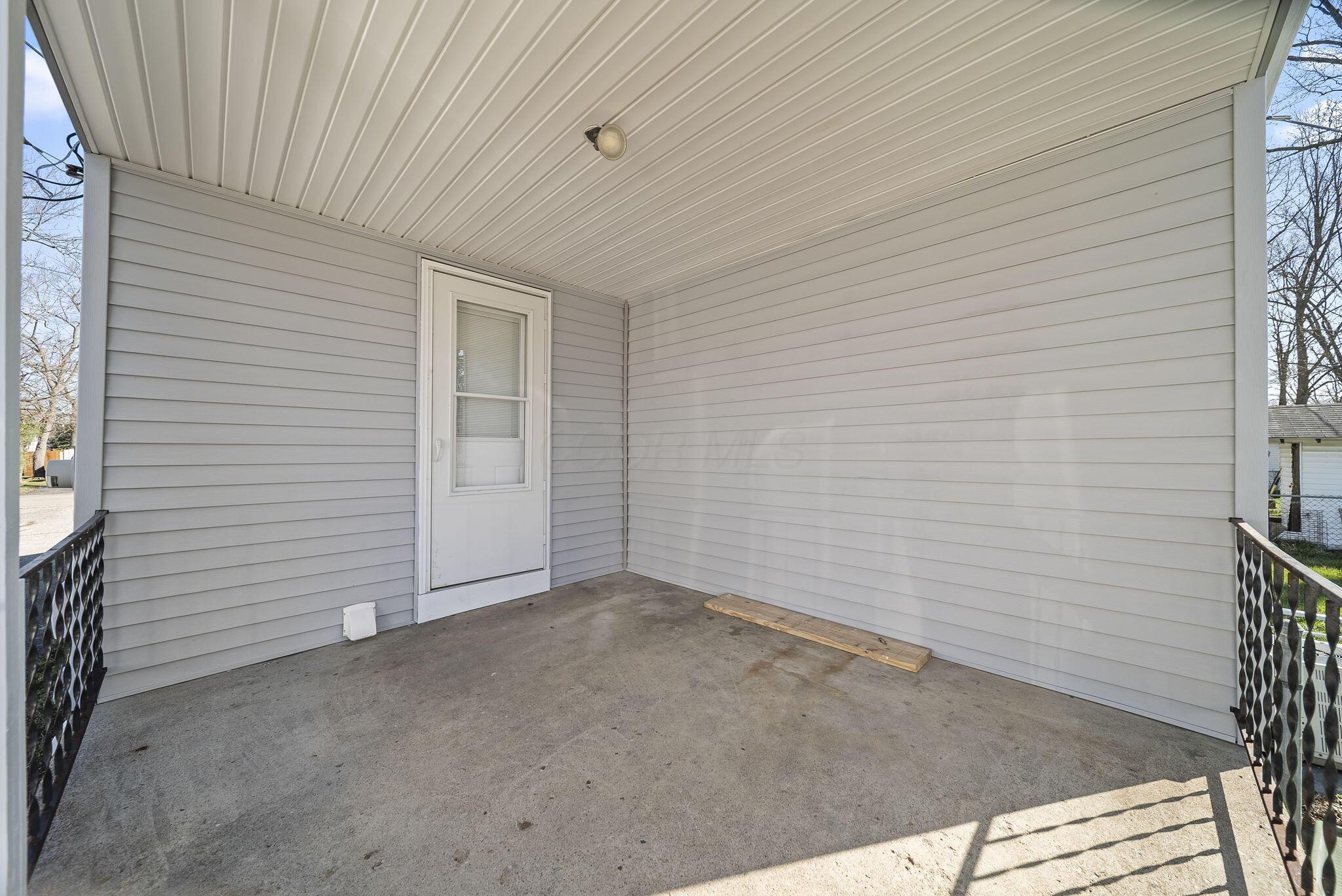 1885 Case Road Columbus, OH 43224 - Photo 38 of 63