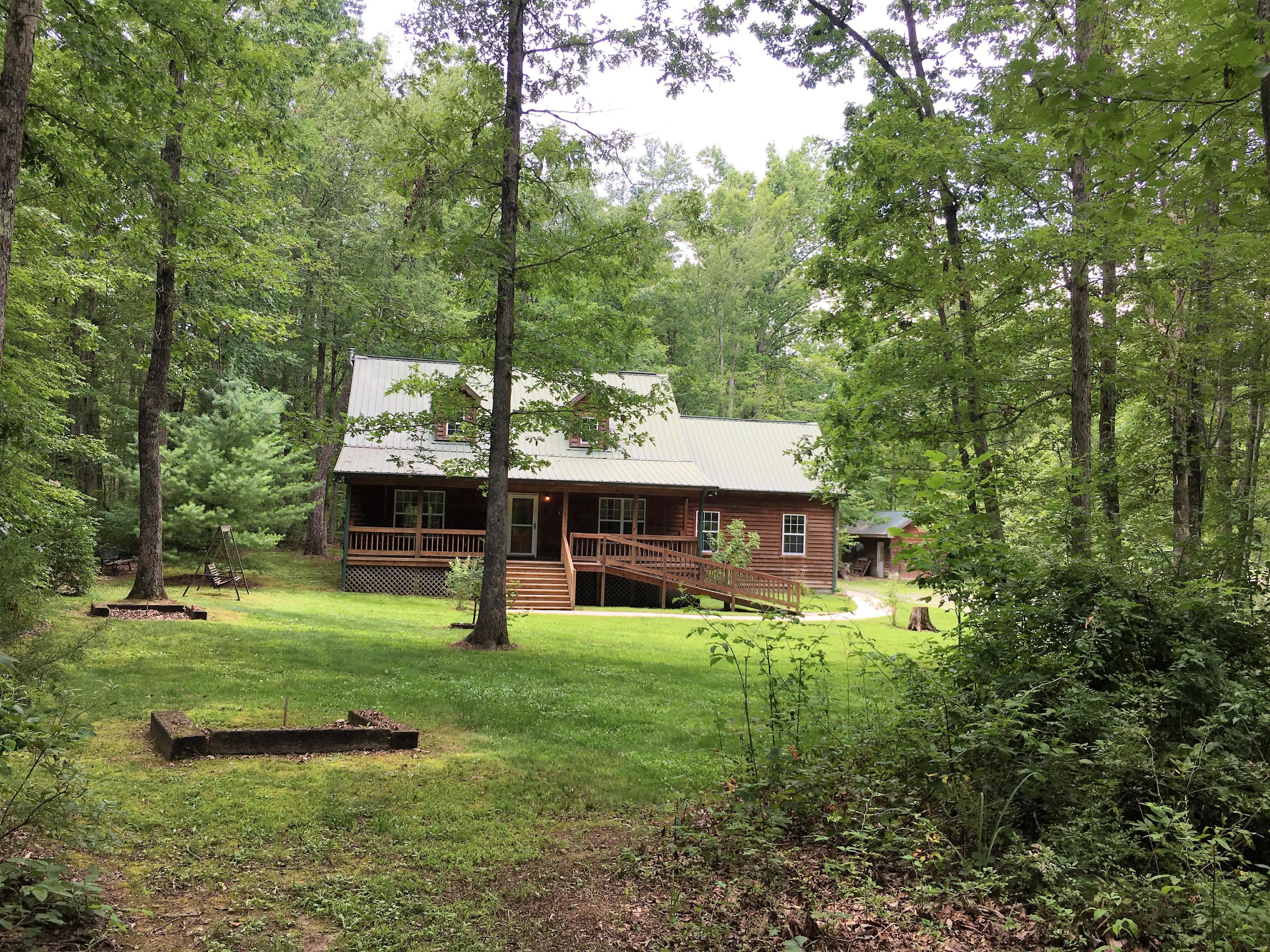 301 East Cove Road Monterey, TN 38574 - Photo 3 of 38 IMG_1368