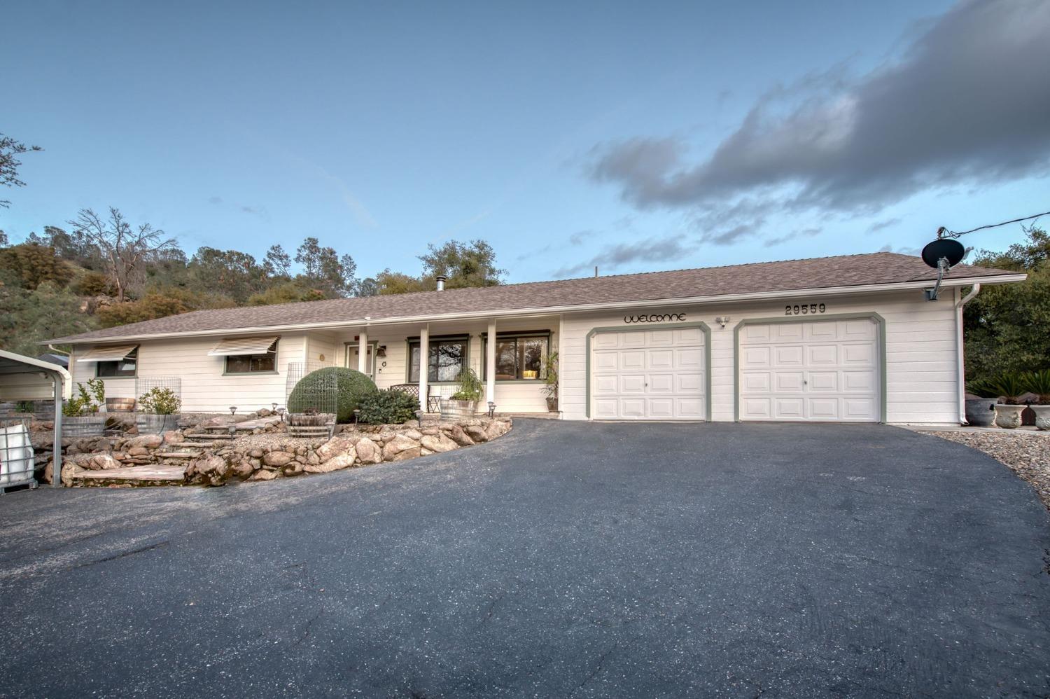 29559 Revis Road Coarsegold, CA 93614 - Photo 3 of 68 Gallery Image 3