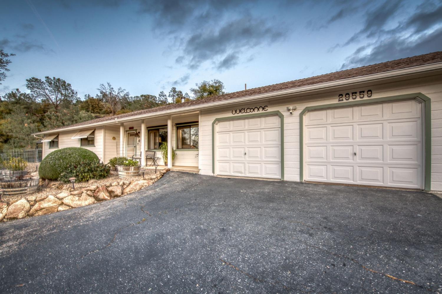 29559 Revis Road Coarsegold, CA 93614 - Photo 4 of 68 Gallery Image 4