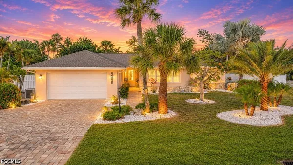 $840,000 | 9428 Moonlight Drive, Sanibel, FL 33957