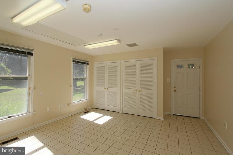 11107 Glen Road Potomac, MD 20854 - Photo 20 of 30 Bedroom (Master)