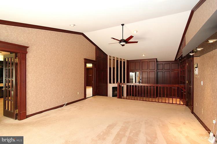 11107 Glen Road Potomac, MD 20854 - Photo 10 of 30 Bedroom (Master)