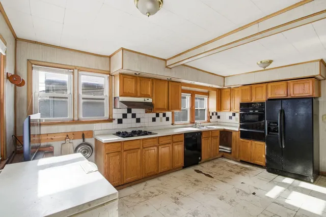 $224,900 | 1427 South 21st Avenue, Maywood, IL 60153