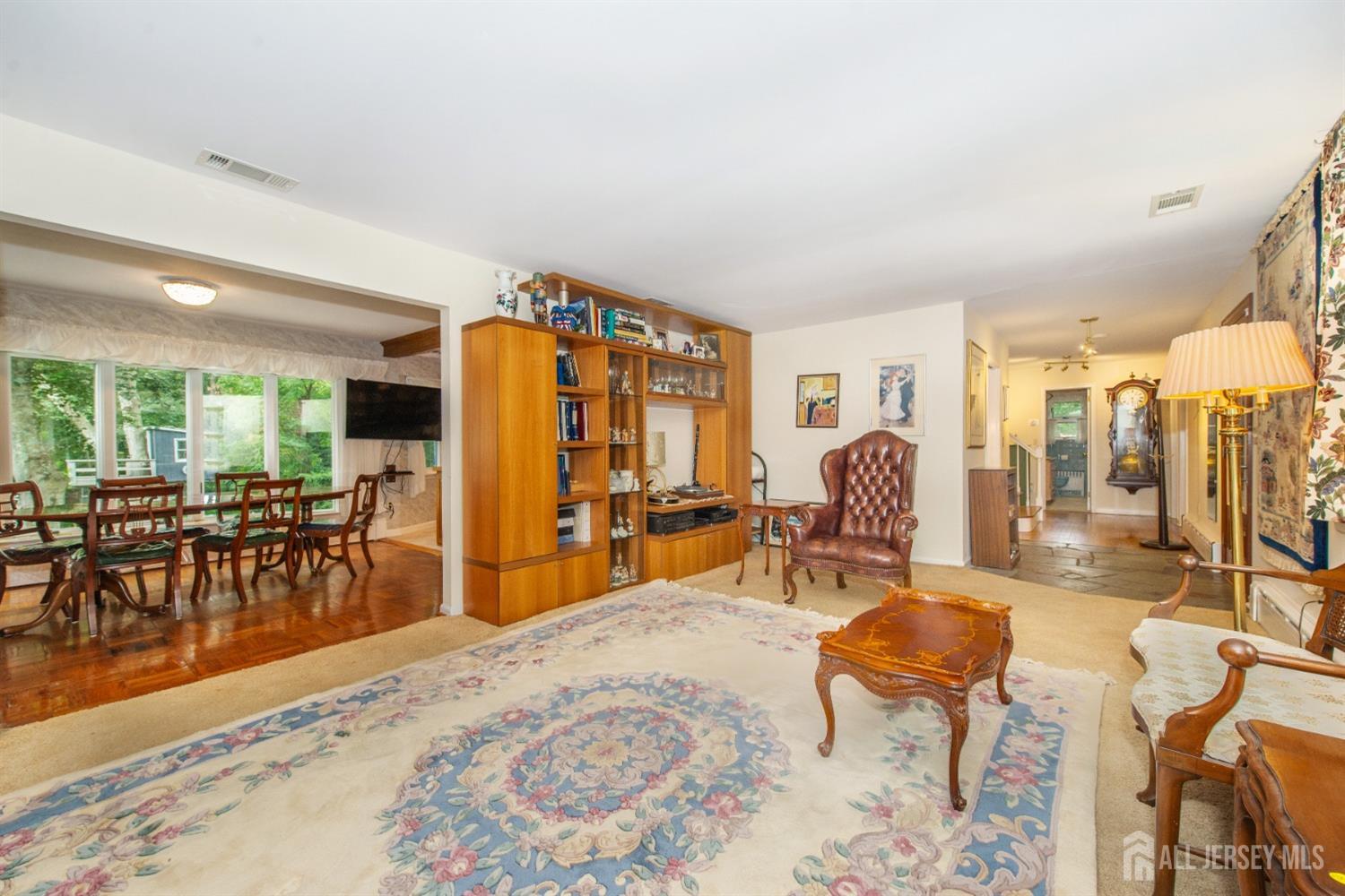 16 Woods End Road Colts Neck, NJ 07722 - Photo 7 of 40