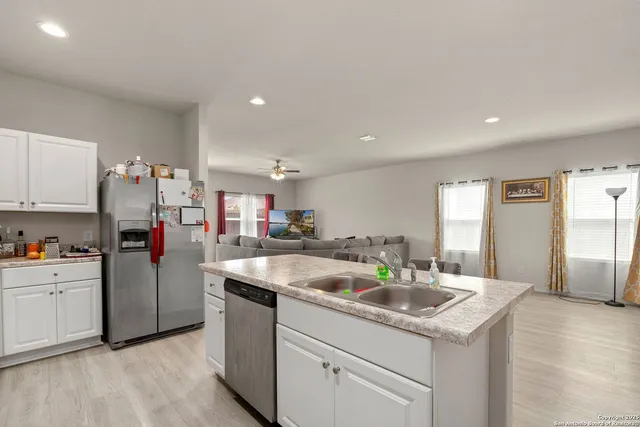 $234,000 | 10522 Ocean Oak, San Antonio, TX 78223