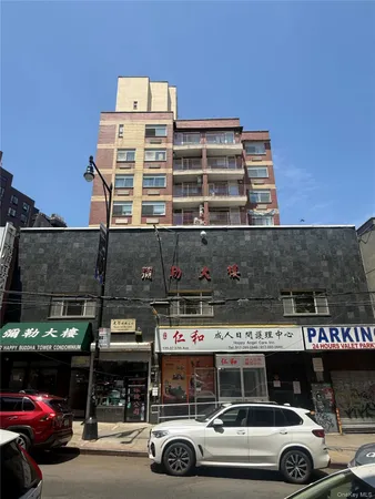$530,000 | 13537 37th Avenue, Unit 3C | Downtown Flushing