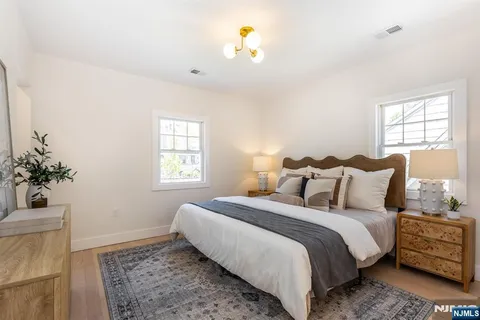 $999,000 | 4 Yale Terrace, West Orange, NJ 07052