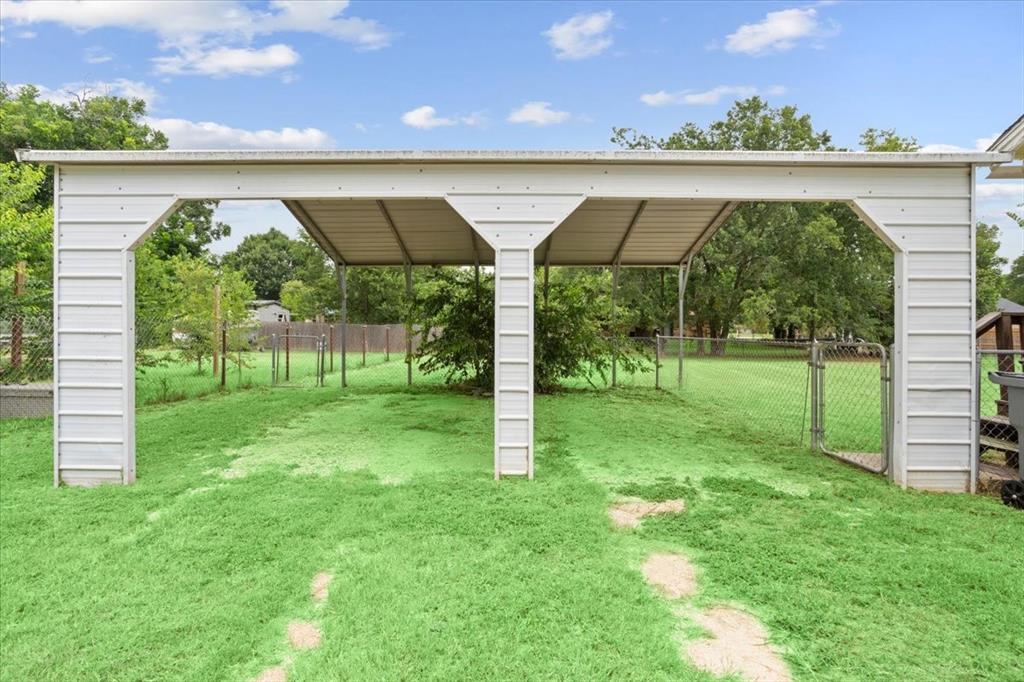 608 9th Street Hico, TX 76457 - Photo 22 of 23