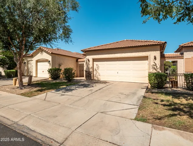 $415,000 | 950 South Tucana Lane, Gilbert, AZ 85296