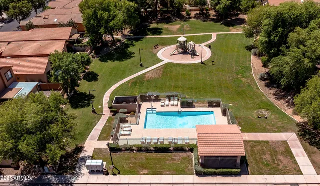 $415,000 | 950 South Tucana Lane, Gilbert, AZ 85296