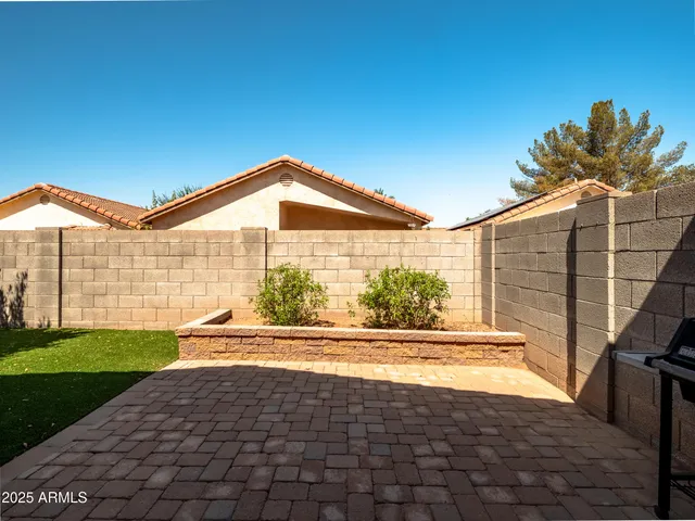 $415,000 | 950 South Tucana Lane, Gilbert, AZ 85296