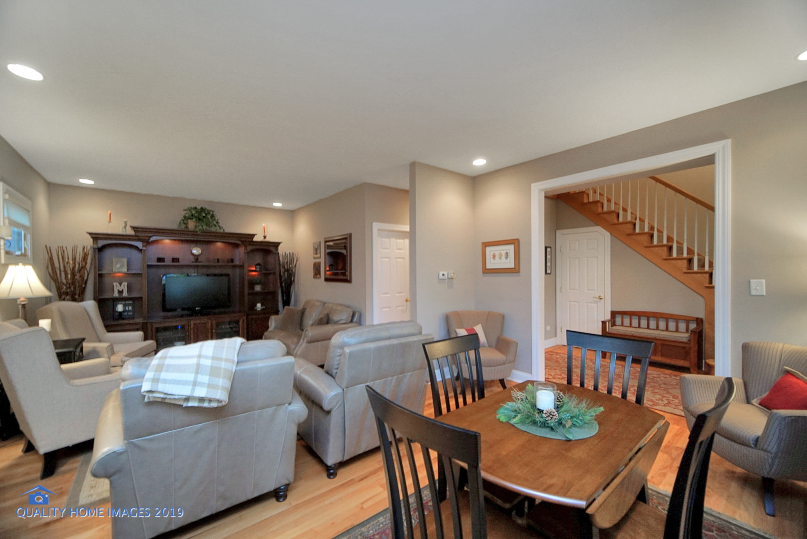 5843 108th Place Chicago Ridge, IL 60415 - Photo 8 of 27