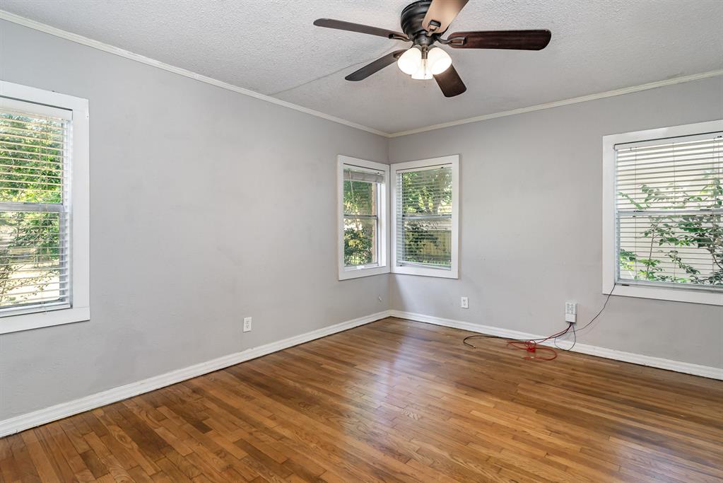 7802 Morton Street Dallas, TX 75209 - Photo 9 of 16