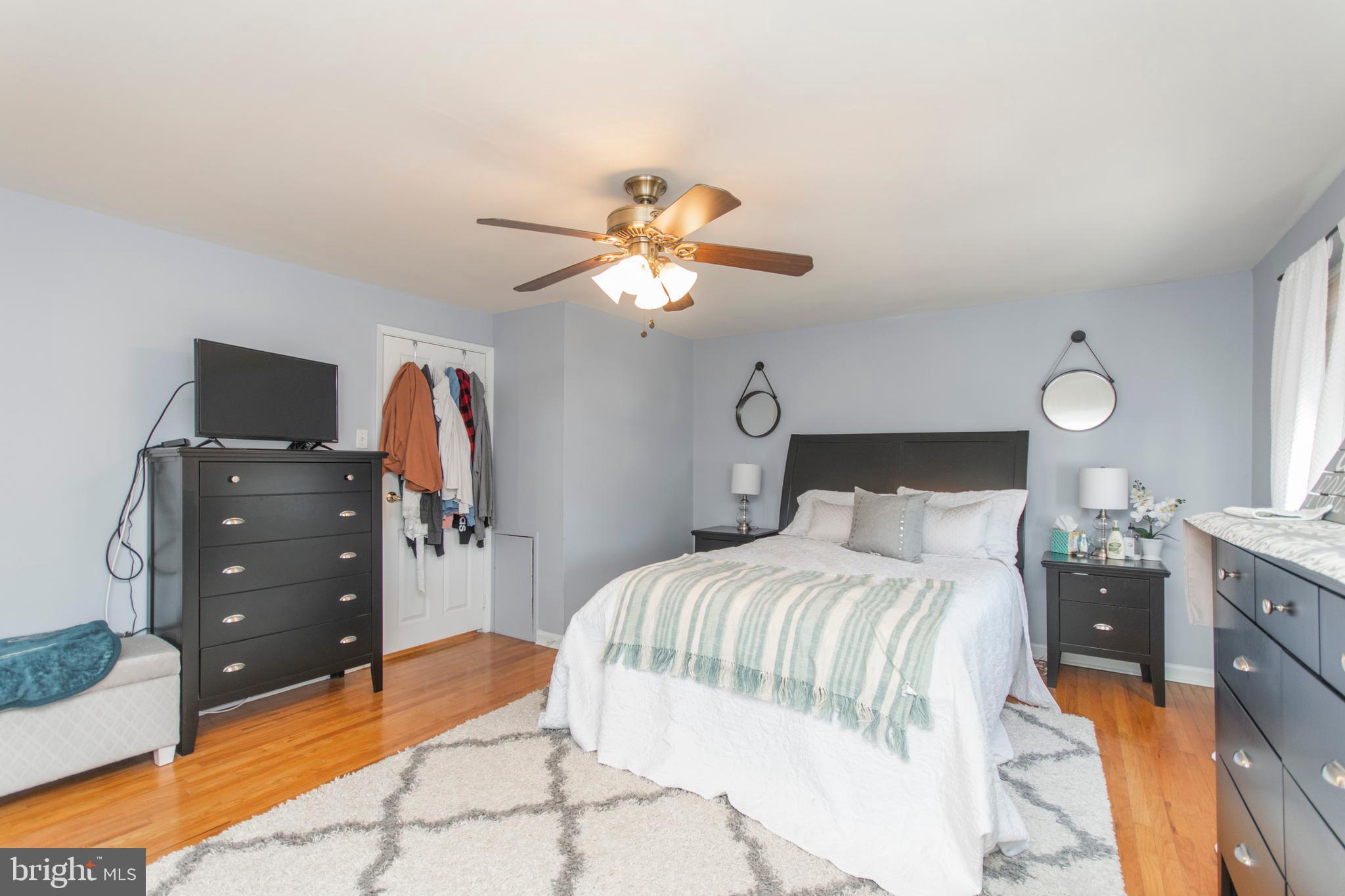 12585 Chilton Road Philadelphia, PA 19154 - Photo 14 of 33
