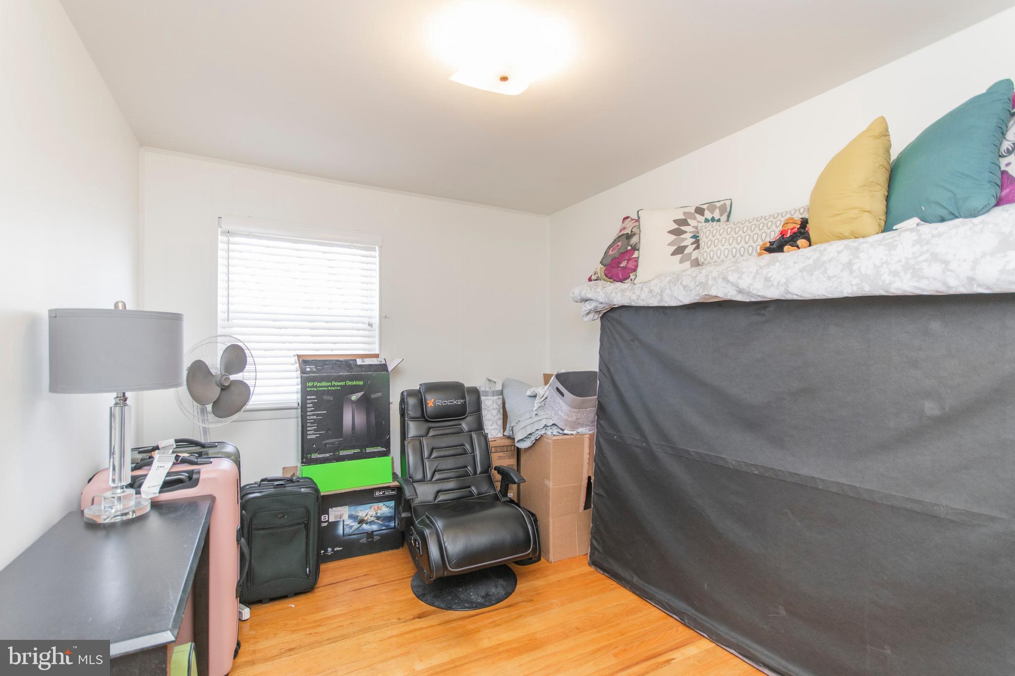 12585 Chilton Road Philadelphia, PA 19154 - Photo 17 of 33