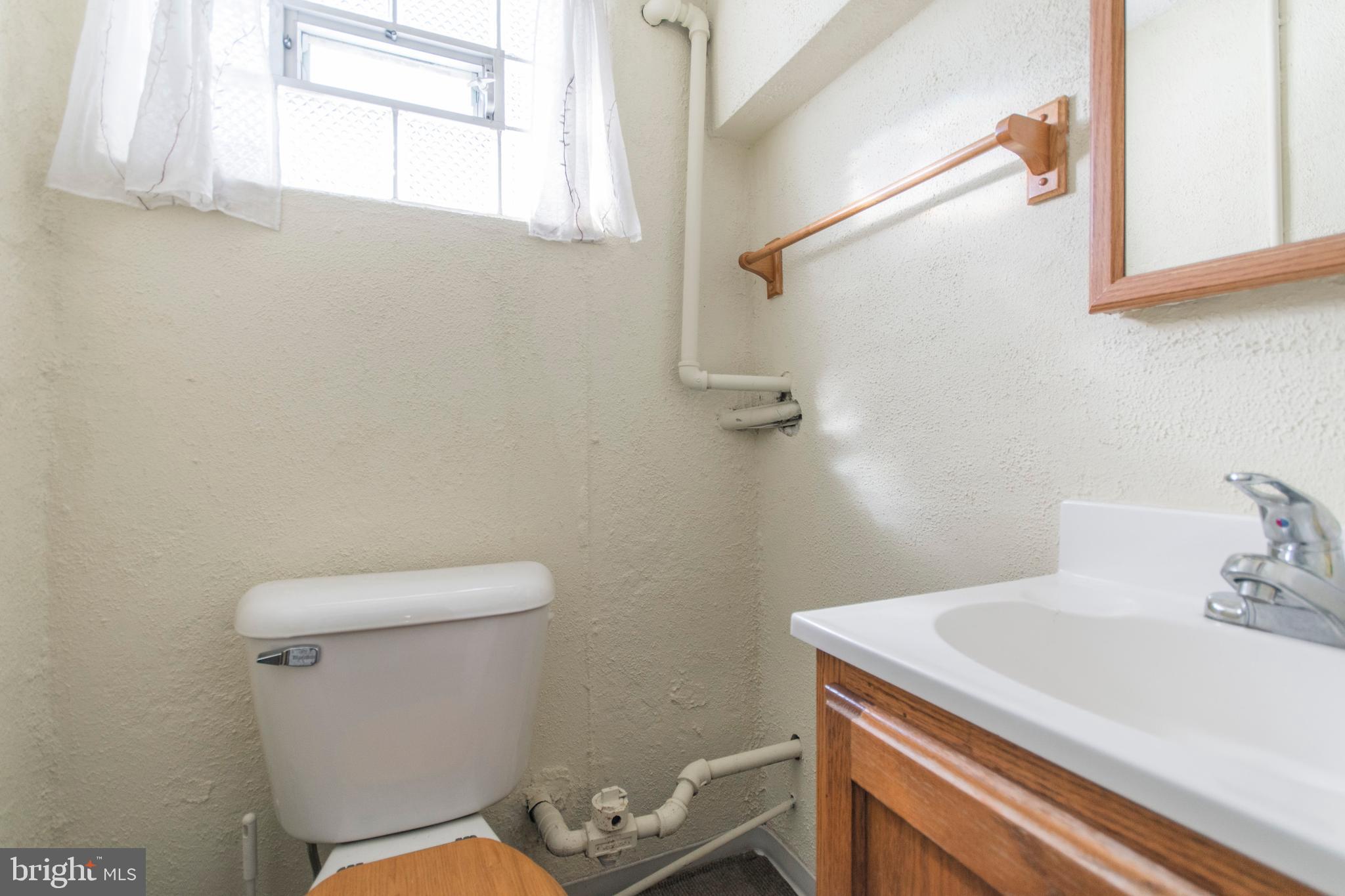 12585 Chilton Road Philadelphia, PA 19154 - Photo 26 of 33