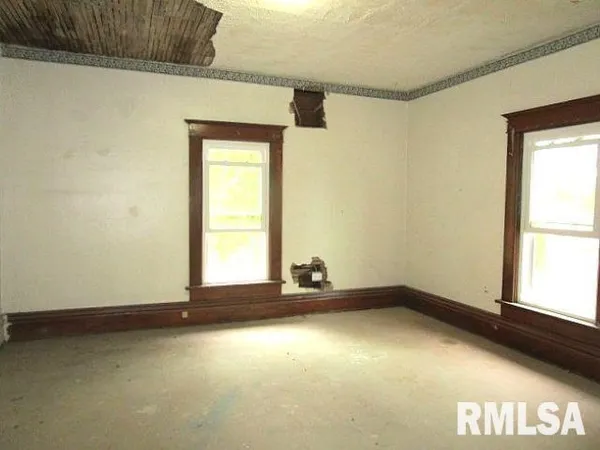 $39,900 | 419 East Walnut Street, Washburn, IL 61570