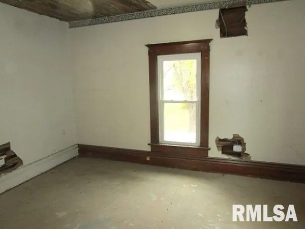 $39,900 | 419 East Walnut Street, Washburn, IL 61570